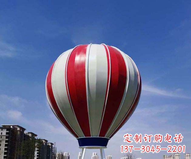 鹤壁不锈钢热气球雕塑给景观增添精彩