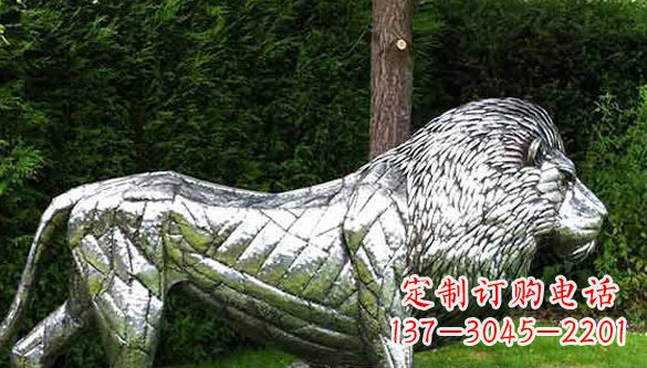 鹤壁不锈钢狮子雕塑拥有经典古典风格
