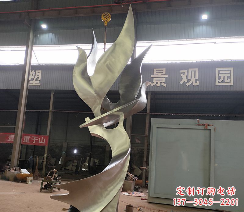 鹤壁不锈钢天鹅雕塑传承自然之美