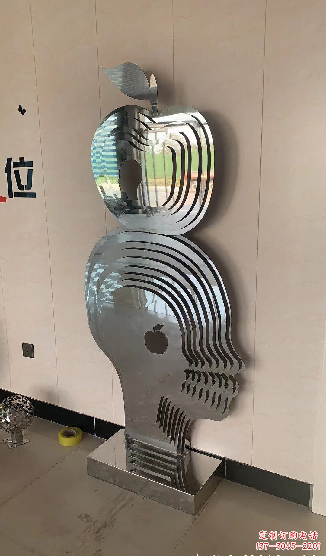 鹤壁精美不锈钢苹果雕塑