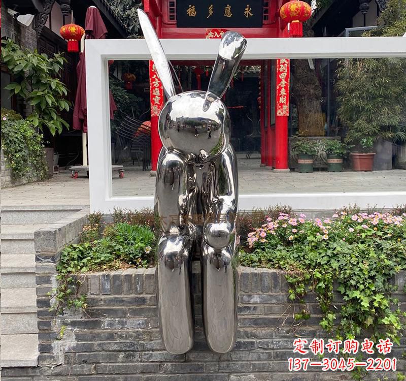 鹤壁不锈钢兔子雕塑精美的艺术作品