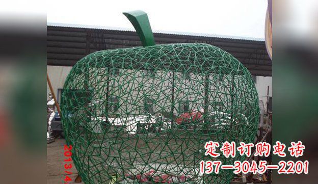 鹤壁不锈钢网制作的苹果雕塑——精致且耐久