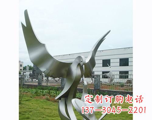 鹤壁面世的不锈钢动物雕塑