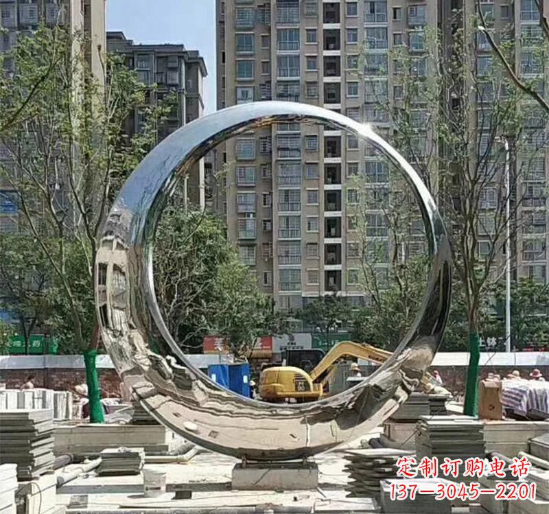 鹤壁不锈钢艺术圆环雕塑——艺术的精粹