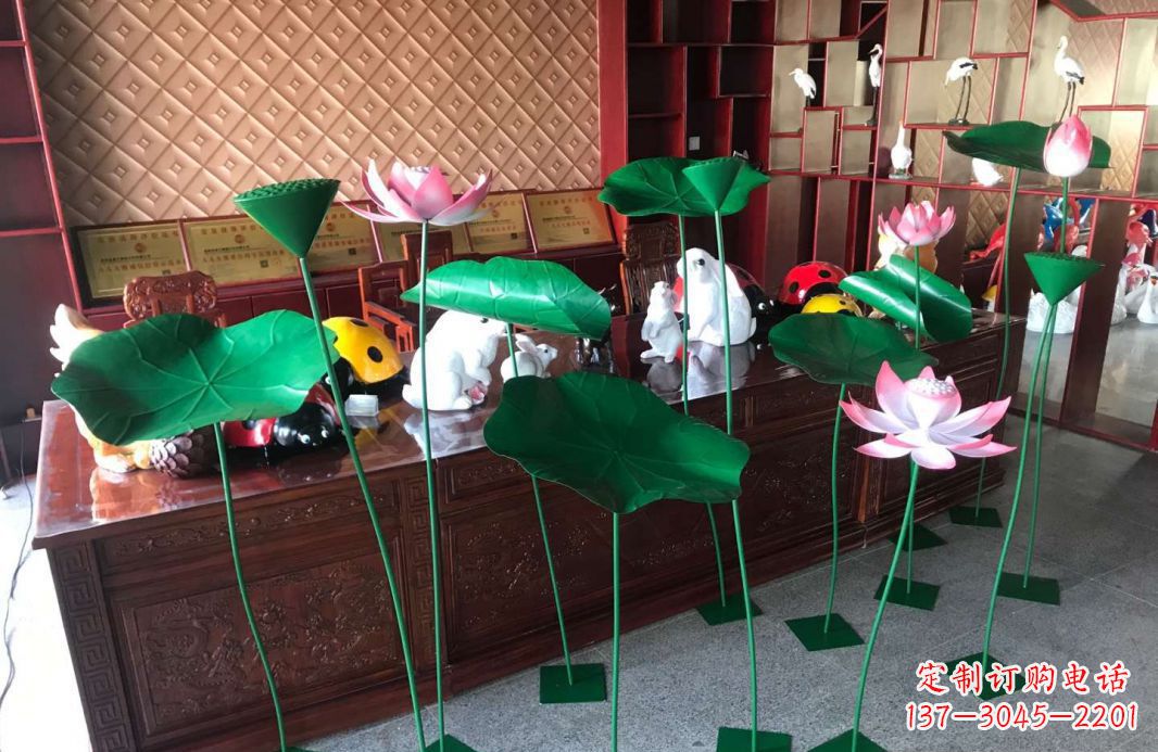 鹤壁精美不锈钢荷叶雕塑