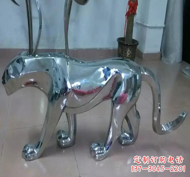 鹤壁不锈钢老虎雕塑美化园林