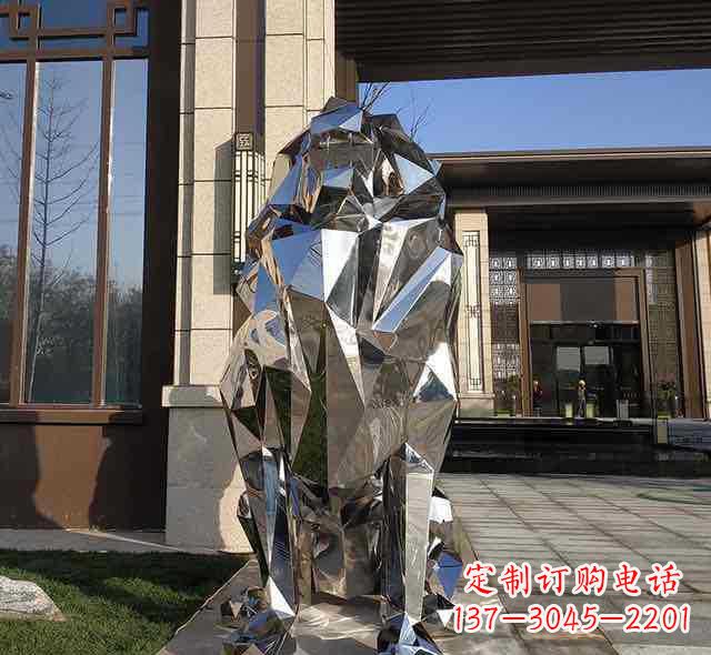 鹤壁不锈钢狮子雕塑给园林带来神秘与力量