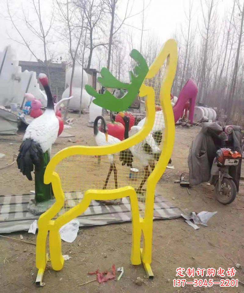 鹤壁不锈钢园林造型景观小鹿雕塑