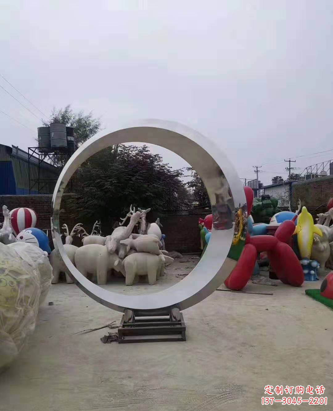 鹤壁不锈钢圆环雕塑,点缀环境美景
