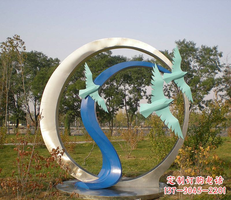 鹤壁不锈钢圆环雕塑精致而优雅