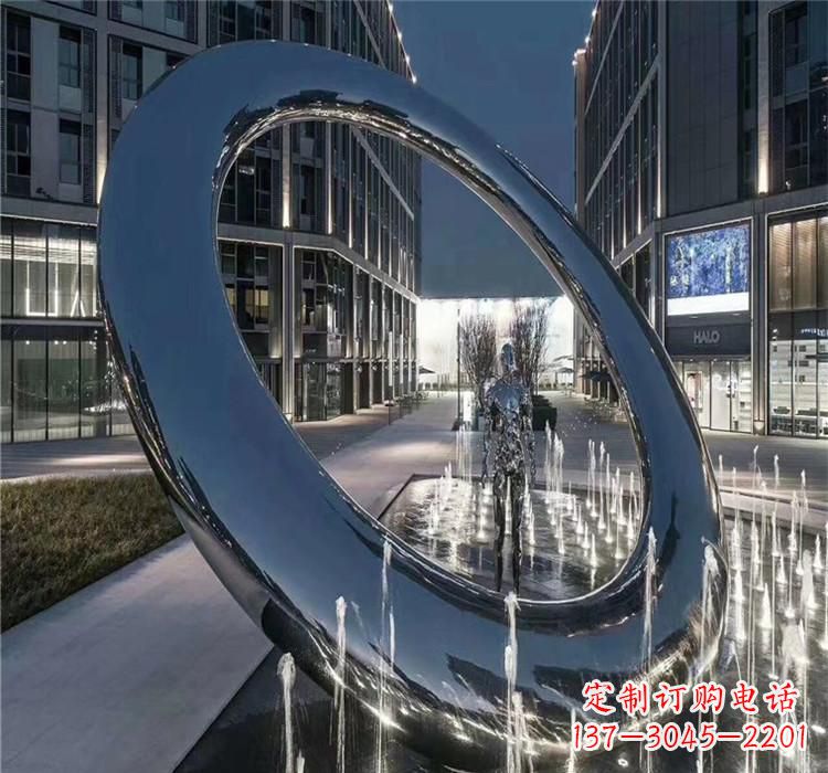 鹤壁圆环景观雕塑令人惊叹的视觉奇观