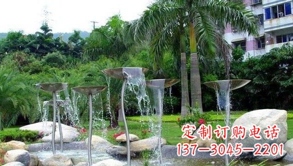 鹤壁不锈钢喷泉雕塑——艺术之美