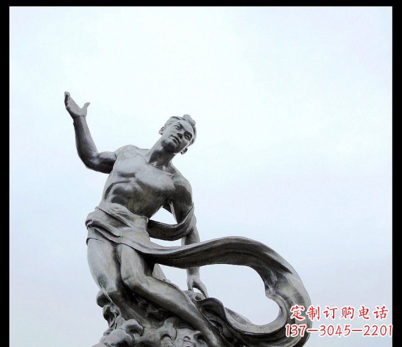 鹤壁浪花上的勇敢者——不锈钢站立的男人雕塑