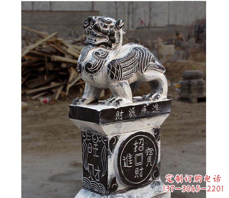 鹤壁门墩雕塑财源广进的象征