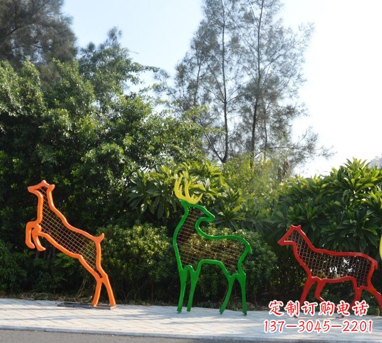 鹤壁精美的彩色不锈钢梅花鹿雕塑