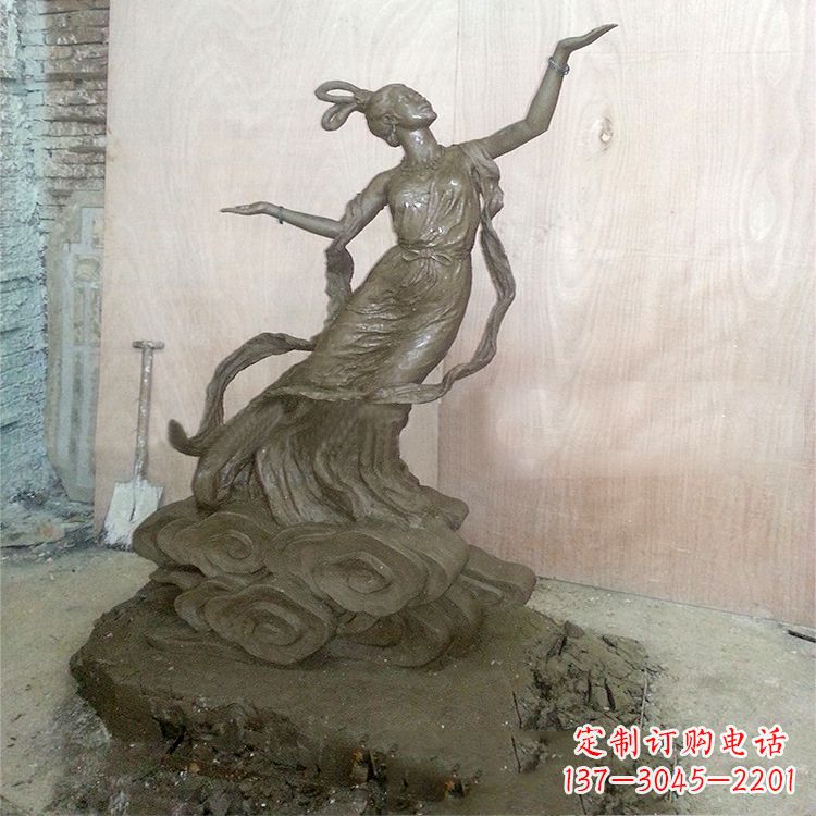 鹤壁嫦娥雕塑泥稿