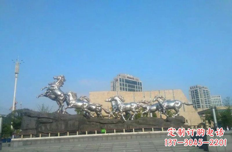鹤壁城市不锈钢奔跑的马群雕塑