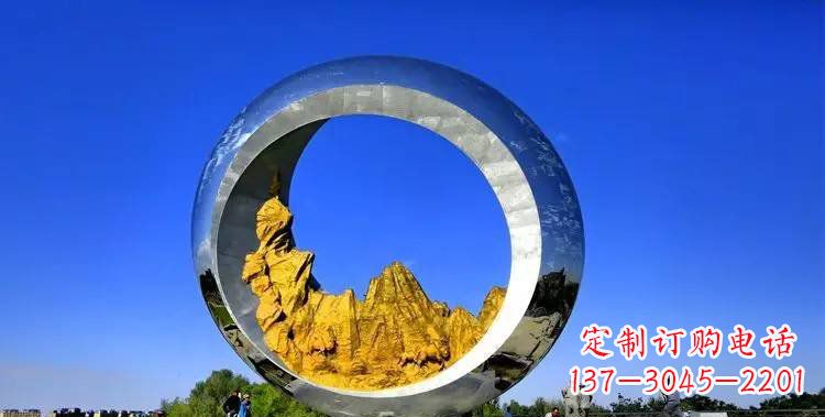 鹤壁月亮雕塑——城市的美丽装饰