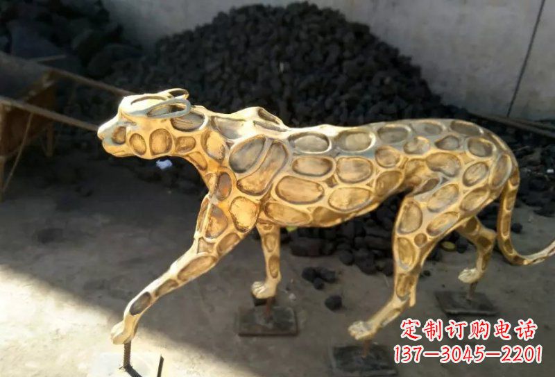 鹤壁抽象金钱豹铜雕