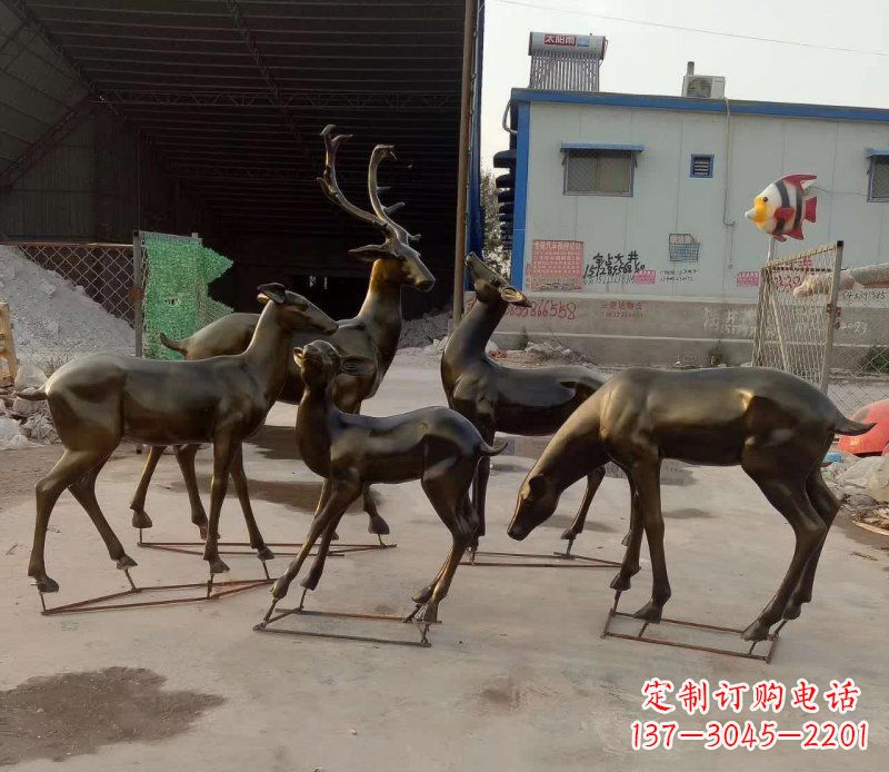 鹤壁鹿雕塑抽象之美