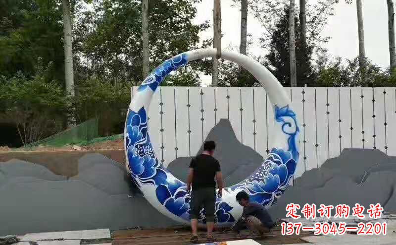 鹤壁美丽的月亮雕塑
