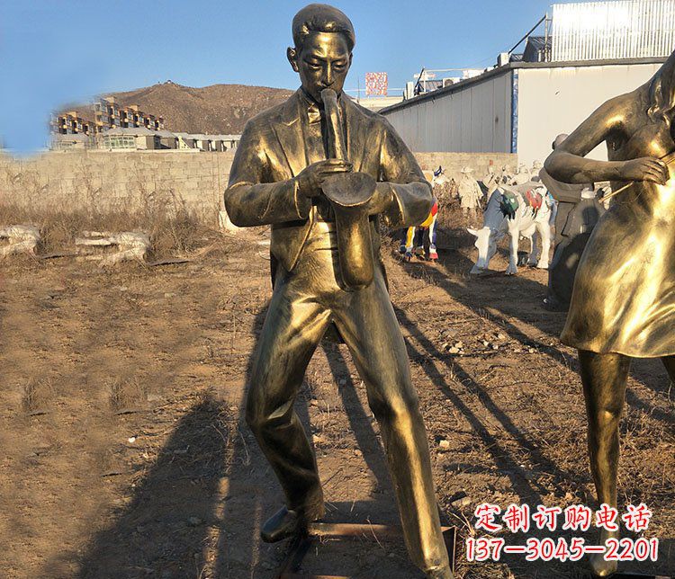 鹤壁吹萨克斯音乐人物铜雕雕塑
