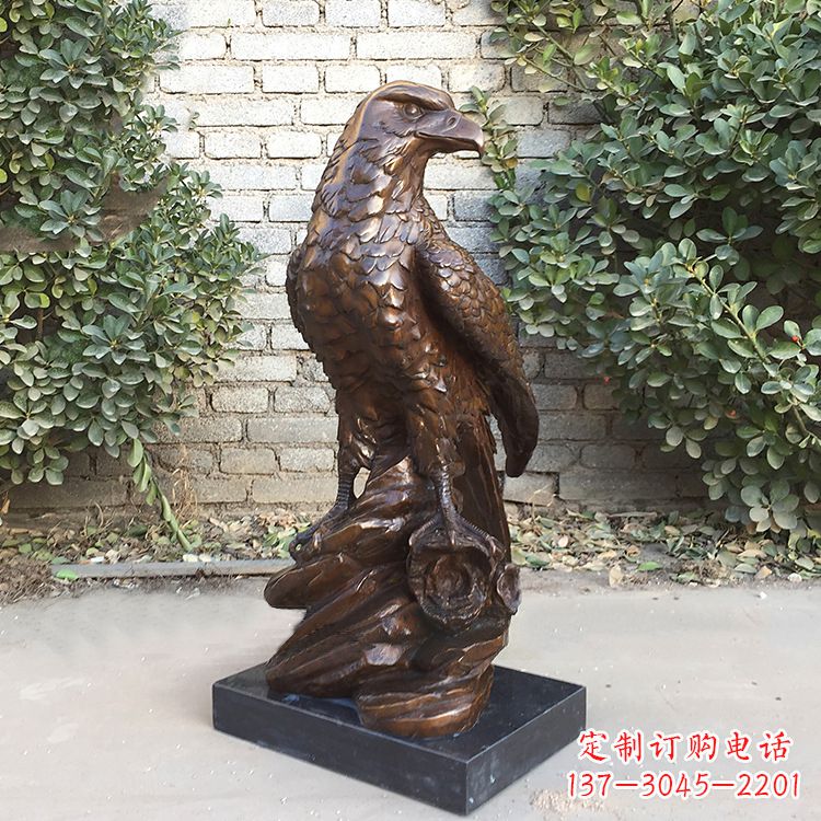 鹤壁纯铜铸造老鹰雕塑
