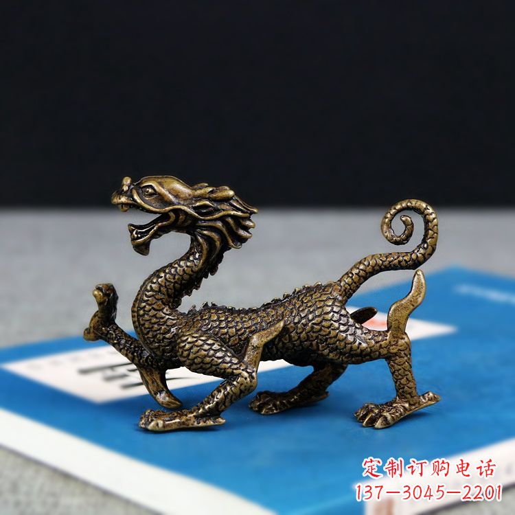 鹤壁青龙雕塑用纯铜熔铸而成