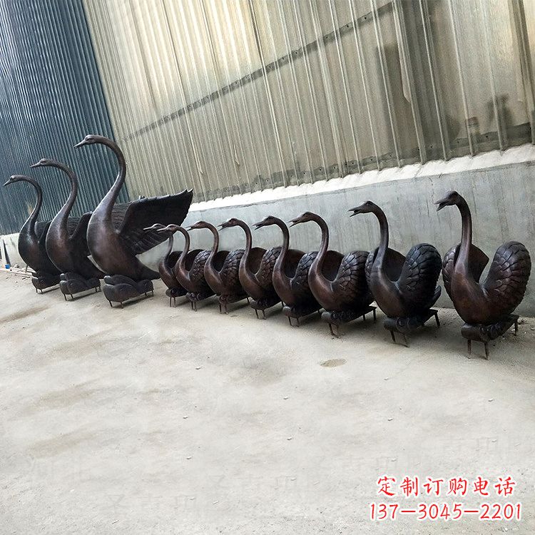 鹤壁精致的铜质天鹅雕塑