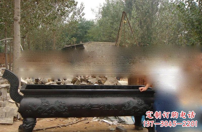 鹤壁祠堂方形香炉铜雕精美绝伦