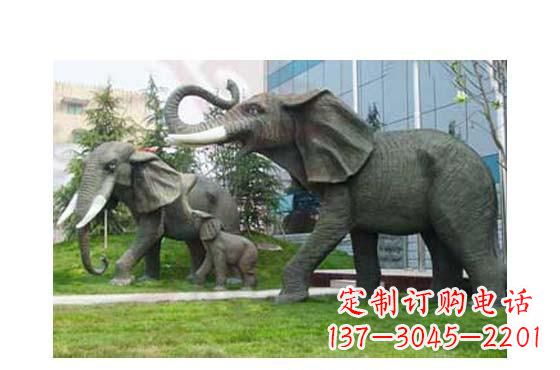 鹤壁大象一家三口铜雕