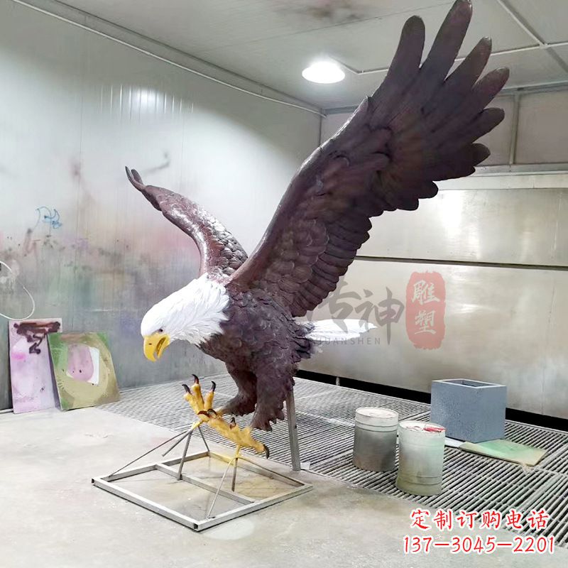 鹤壁优雅老鹰雕塑