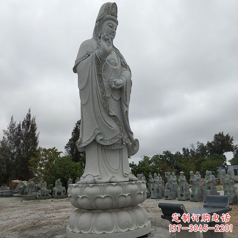 鹤壁高端青石观音雕塑