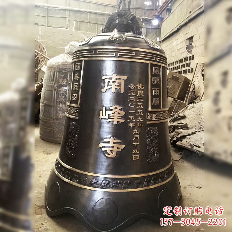 鹤壁大型铜钟雕塑,用精湛工艺刻画出非凡品质
