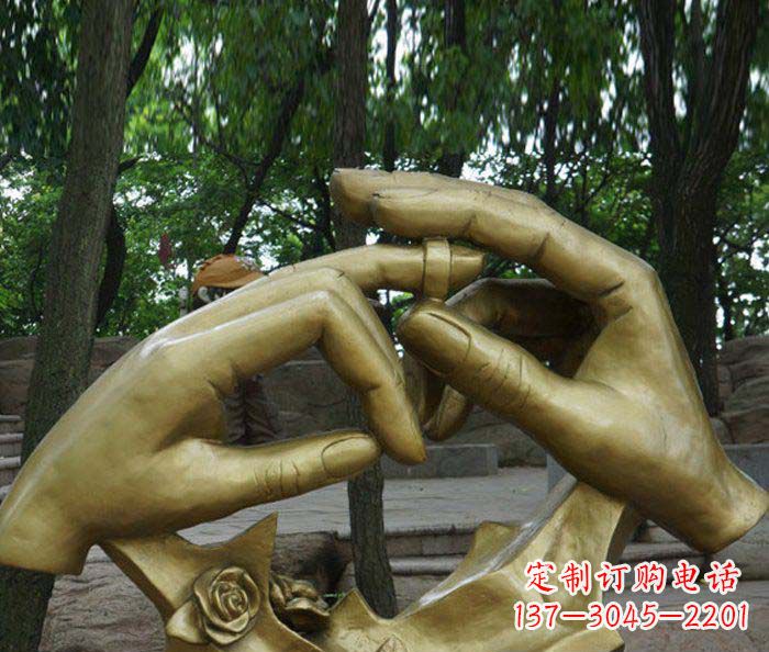 鹤壁精美戒指铜雕塑