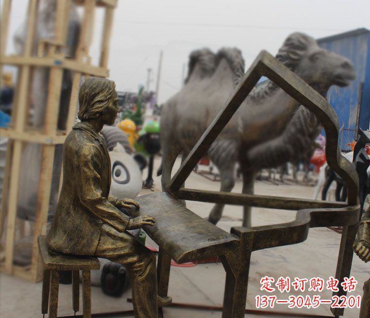 鹤壁钢琴铜雕——表达艺术之美的完美融合