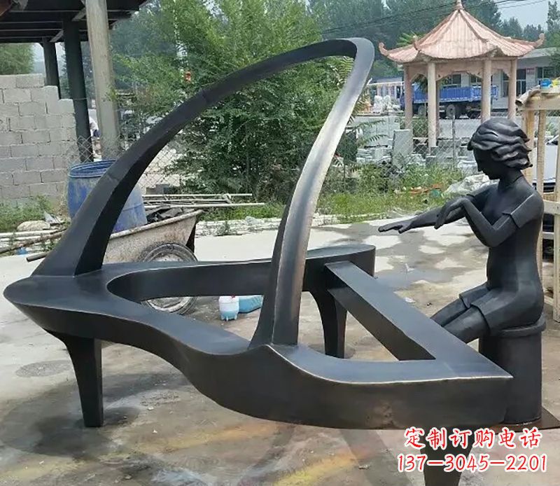 鹤壁钢琴抽象铜雕
