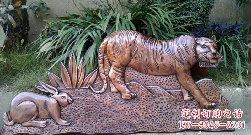 鹤壁锻铜动物雕塑