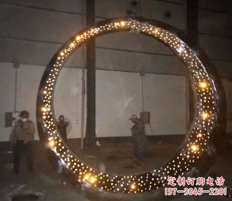 鹤壁发光圆环不锈钢雕塑