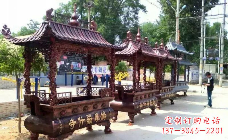 鹤壁传统方形香炉铜雕塑