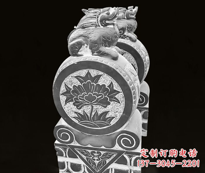 鹤壁传统麒麟雕塑石门墩
