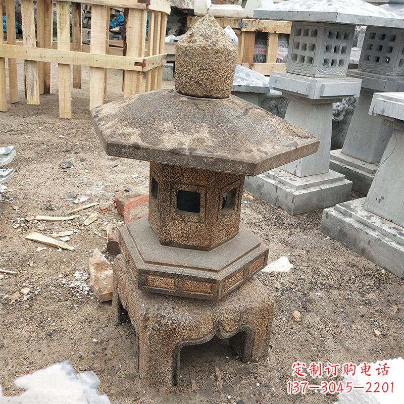 鹤壁古雅时尚仿古石灯笼雕塑