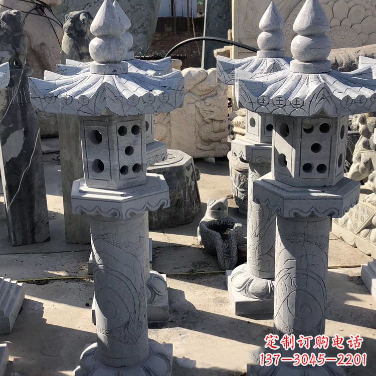 鹤壁中式仿古青石灯笼雕塑