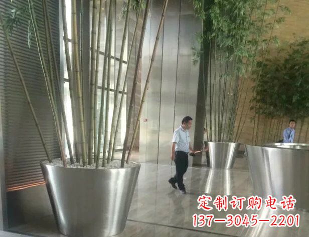 鹤壁品质不锈钢花盆景观雕塑