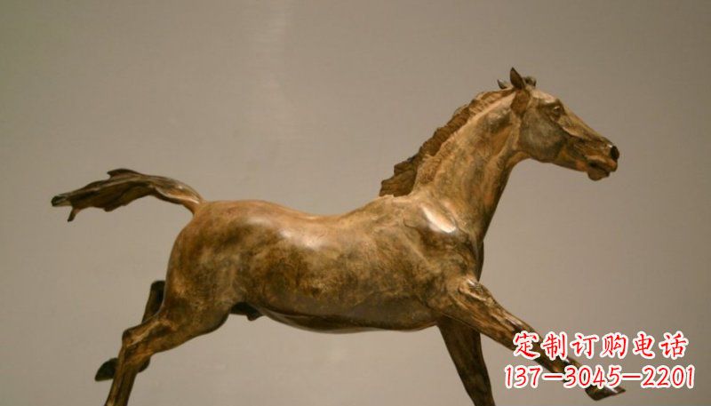 鹤壁铜雕动物奔跑马