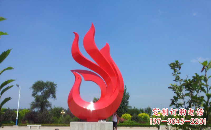 鹤壁艺术荟萃的凤凰雕塑