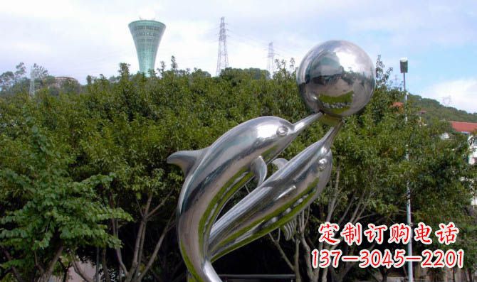 鹤壁高贵静谧的不锈钢海豚顶球雕塑