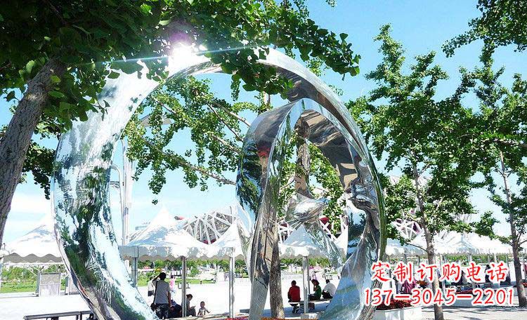 鹤壁高端实木不锈钢镀层圆环雕塑