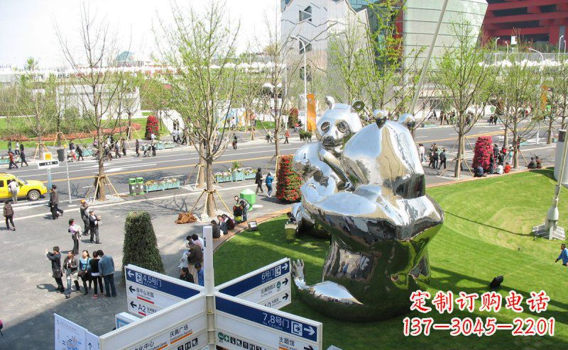 鹤壁魅力镜面不锈钢熊猫景观雕塑