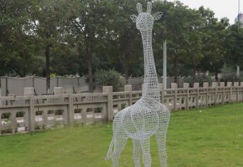 鹤壁浪漫活力·不锈钢镂空长颈鹿雕塑